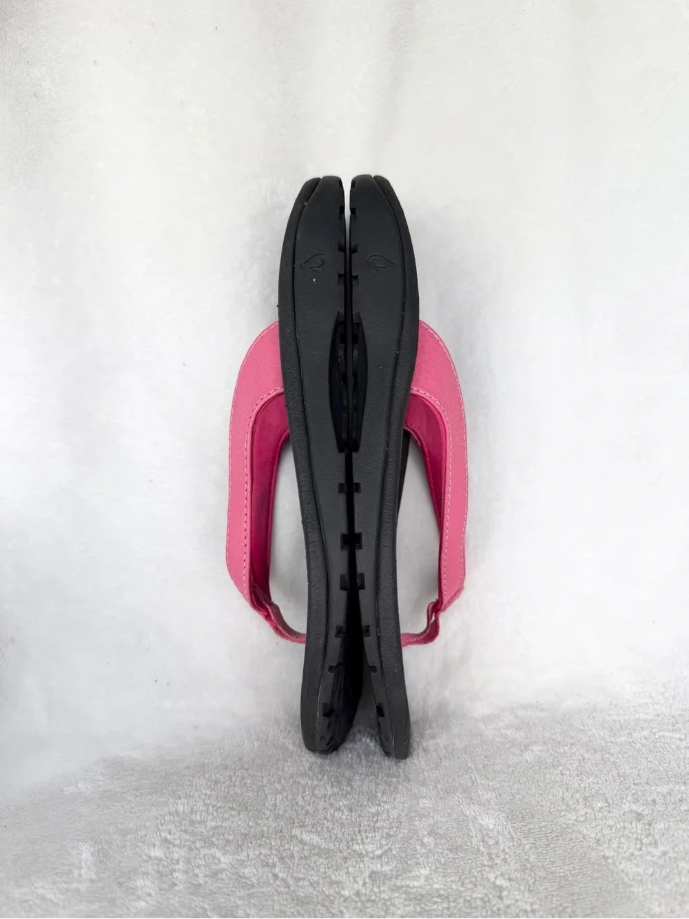 OLUKAI GIRLS' KULAPA KAI SANDAL/BIKINI PINK BLACK YOUTH SIZE 4 -5.